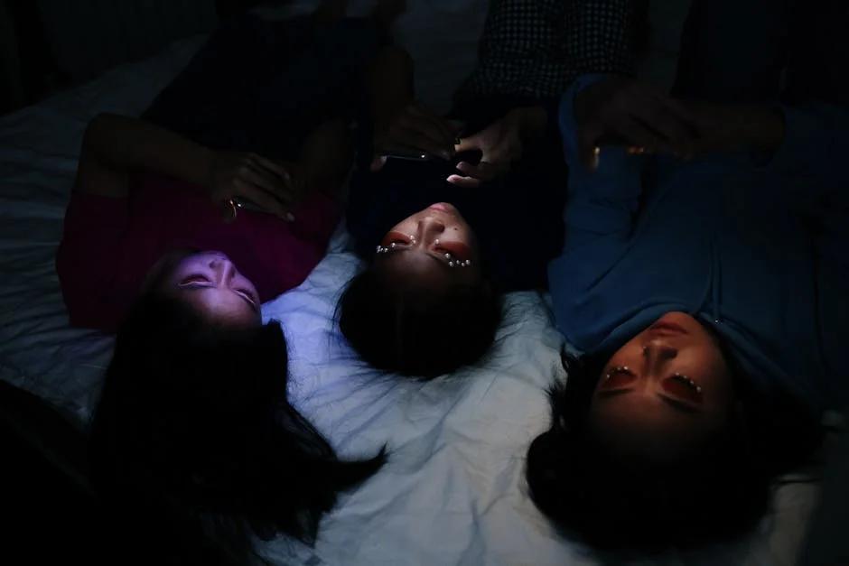 Nên làm gì khi trẻ 1 tuổi liên tục khóc, ngủ vặn mình?