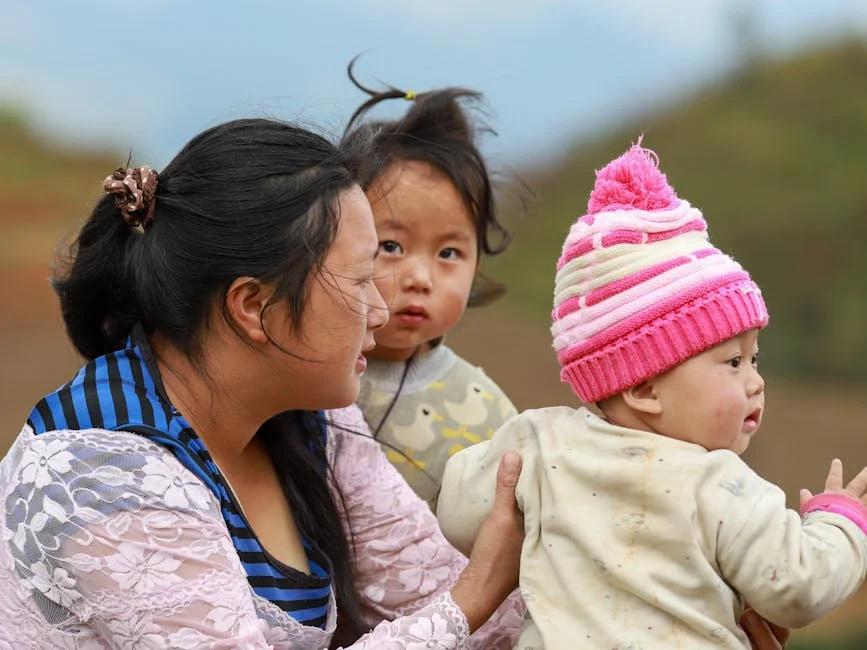 Bé 4 tháng tuổi bú mẹ hoàn toàn chậm tăng cân cải thiện thế nào?