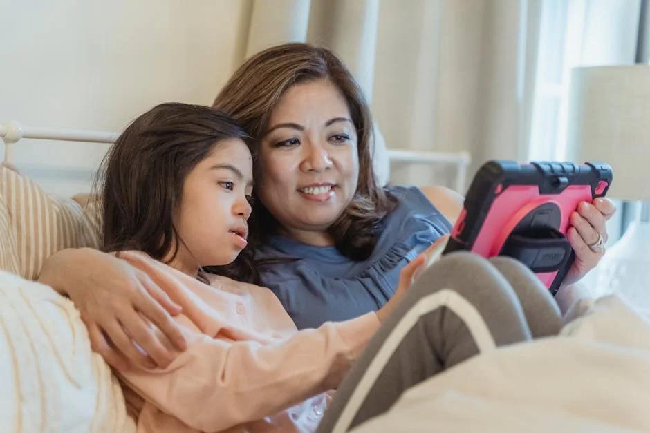 Dấu hiệu mẹ ít sữa là gì? Tại sao sữa mẹ lại ít sau khi sinh con?