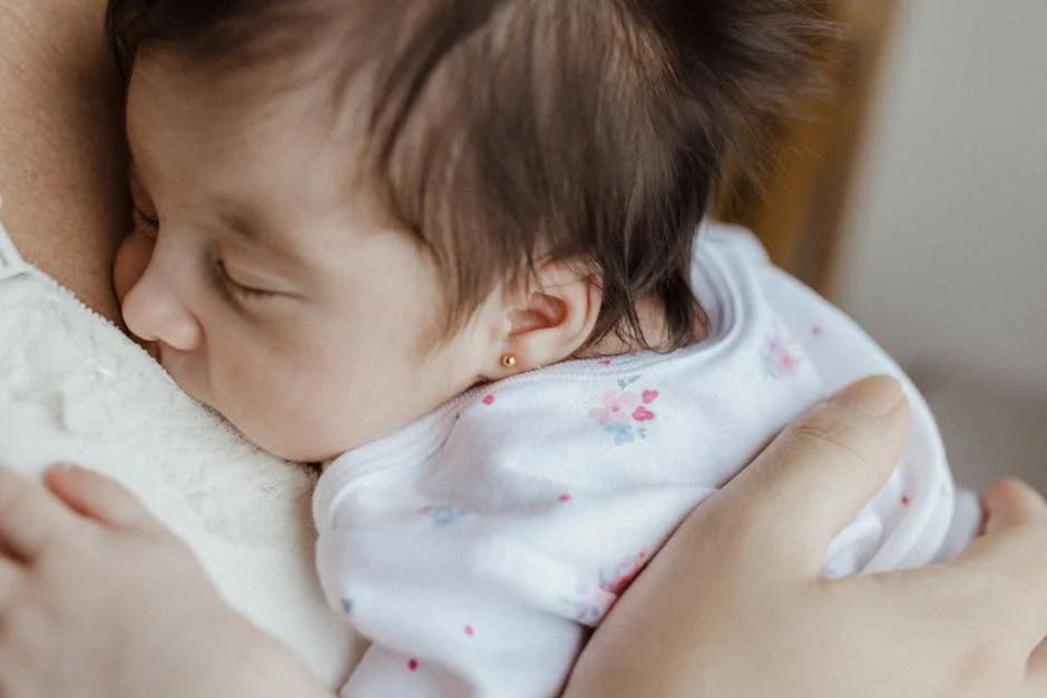 Lời khuyên nuôi con sơ sinh: Làm sao để giữ tâm trạng tốt cho mẹ và bé yêu?