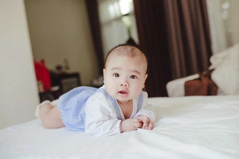 Trẻ uống kháng sinh bị tiêu chảy: Nguyên nhân và cách xử lý mẹ cần biết