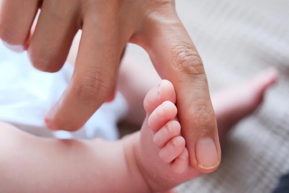 Bệnh tay chân miệng cấp độ 1 có lây không? Cách điều trị hiệu quả