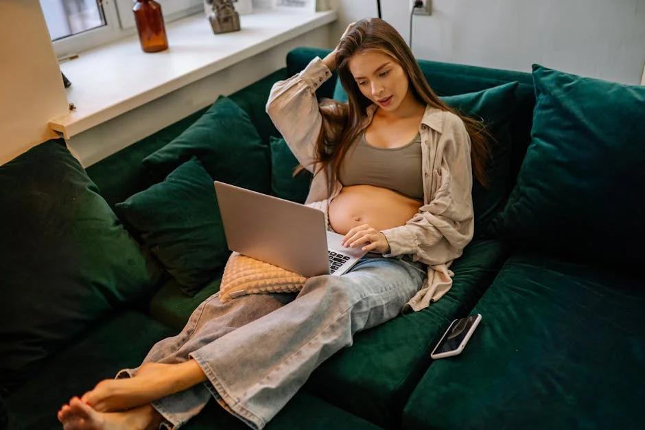 Nước ối màu hồng (nhạt, đậm, đỏ, đục) khi mang thai và cách xử lý