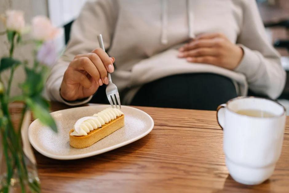 Gây tê ngoài màng cứng khi sinh thường: Quy trình thực hiện, rủi ro và lưu ý cho mẹ bầu