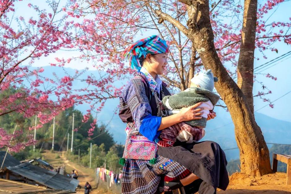Mẹ bầu 21-24 tuần bị đau dây chằng tròn: Nguyên nhân, dấu hiệu nhận biết và cách giảm đau hiệu quả tại nhà