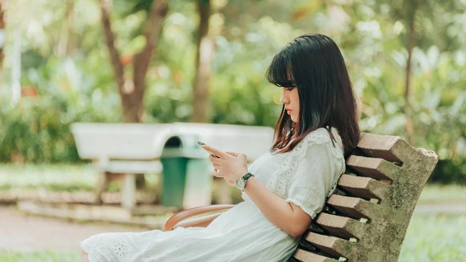 Cách tính ngày rụng trứng để sinh con gái theo chu kỳ kinh nguyệt: Hướng dẫn chi tiết từ A-Z kèm mẹo dân gian