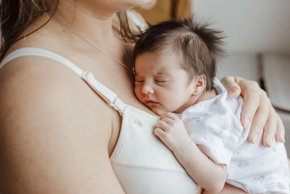 Mẹ sau sinh mất ngủ: 10 nguyên nhân và cách khắc phục hiệu quả để ngủ đủ giấc