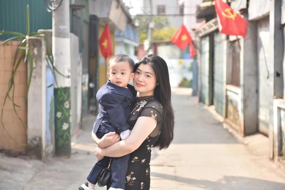 Hướng dẫn chi tiết 6 bước tắm và chăm sóc rốn cho trẻ sơ sinh tại nhà đúng chuẩn bác sĩ