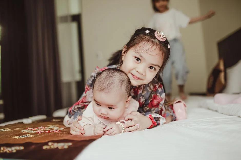 Danh sách đồ sơ sinh thực tế cho bé mùa hè: Mẹ cần mua gì để tránh lãng phí?