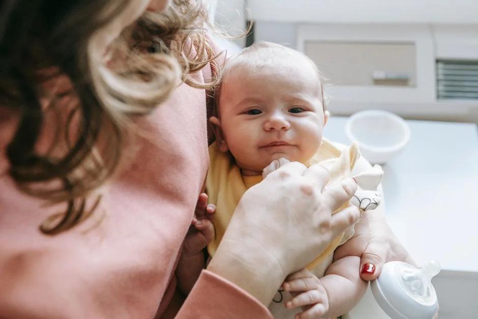 Chăm sóc mẹ sau sinh mổ: Cách phục hồi nhanh, an toàn và đúng cách