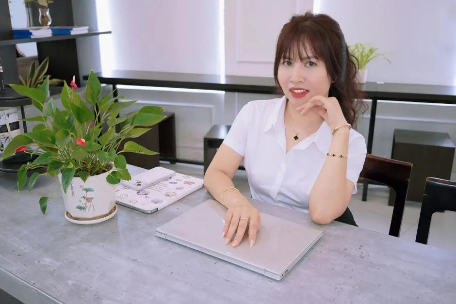 Trầm cảm sau sinh mổ: Vì sao mẹ sinh mổ dễ rơi vào 'cơn bão thầm lặng' và 7 cách vượt qua