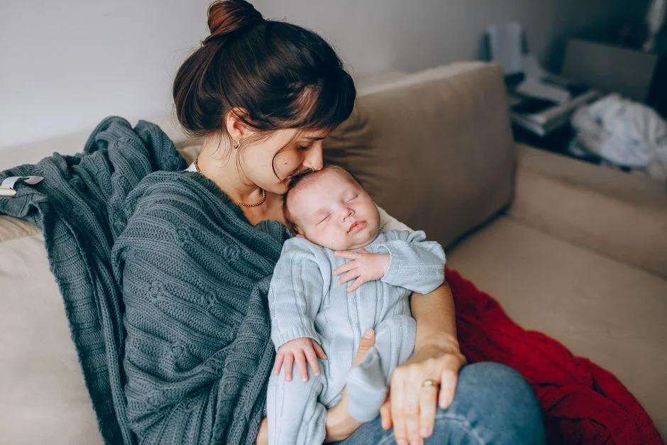 Tư thế ngủ an toàn cho bé sơ sinh: Hướng dẫn chi tiết cho mẹ Việt theo chuẩn AAP
