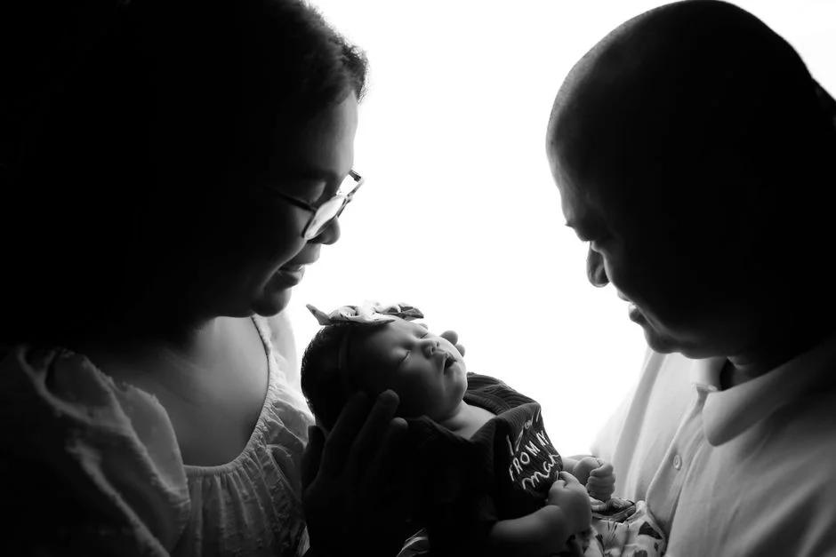 Kinh nghiệm chăm bé 0-6 tháng: Lịch ăn ngủ, tiêm phòng và vệ sinh đúng chuẩn mẹ nên biết