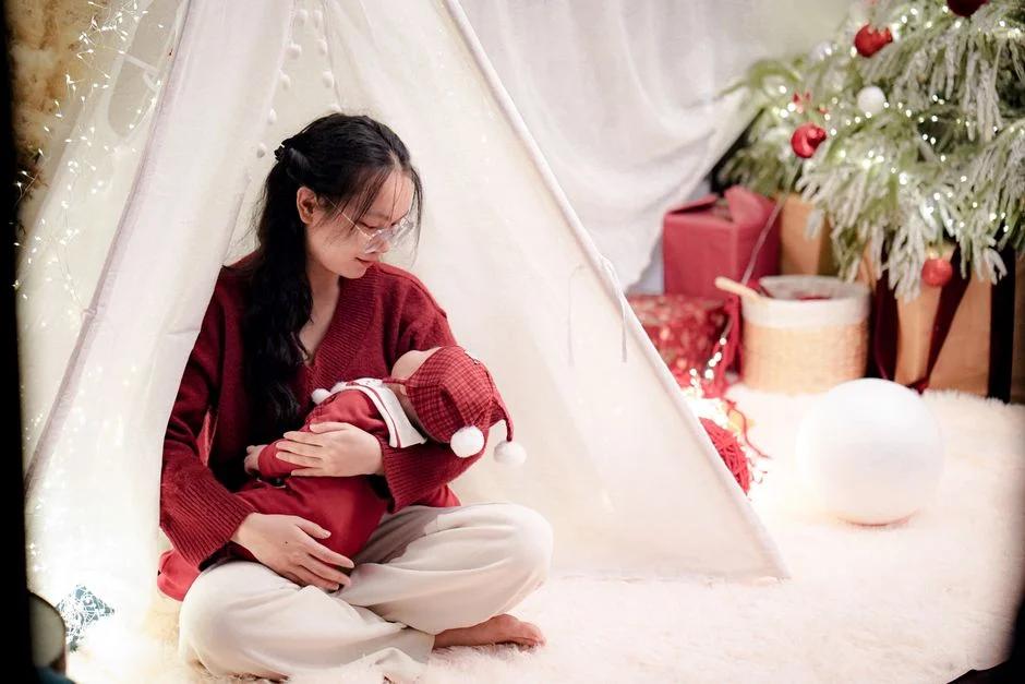 Ở cữ sau sinh 1 tháng đầu: Hướng dẫn phục hồi từng tuần cho mẹ sinh thường và sinh mổ