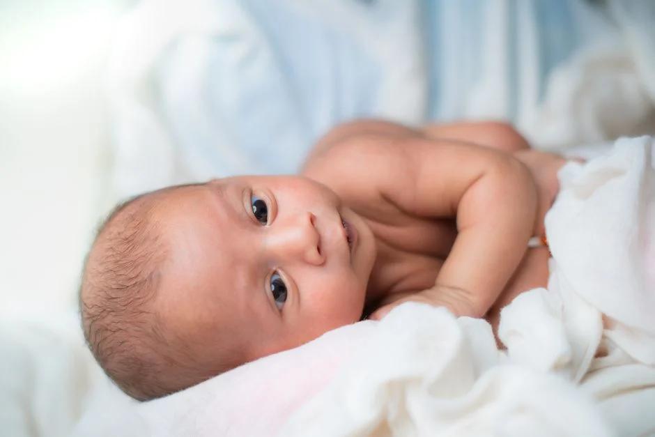 Chăm sóc rốn trẻ sơ sinh đúng cách: Hướng dẫn từng bước để rốn khô, sạch và không nhiễm trùng