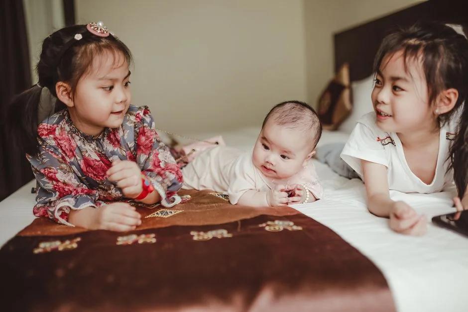 Checklist đi sinh chi tiết cho mẹ bầu: Chuẩn bị túi đồ, giấy tờ và người đồng hành trong 3 giai đoạn then chốt