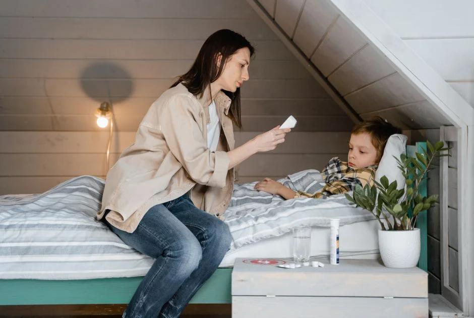 Bà bầu bị sốt nên ăn gì để hạ nhiệt nhanh, an toàn cho thai nhi?